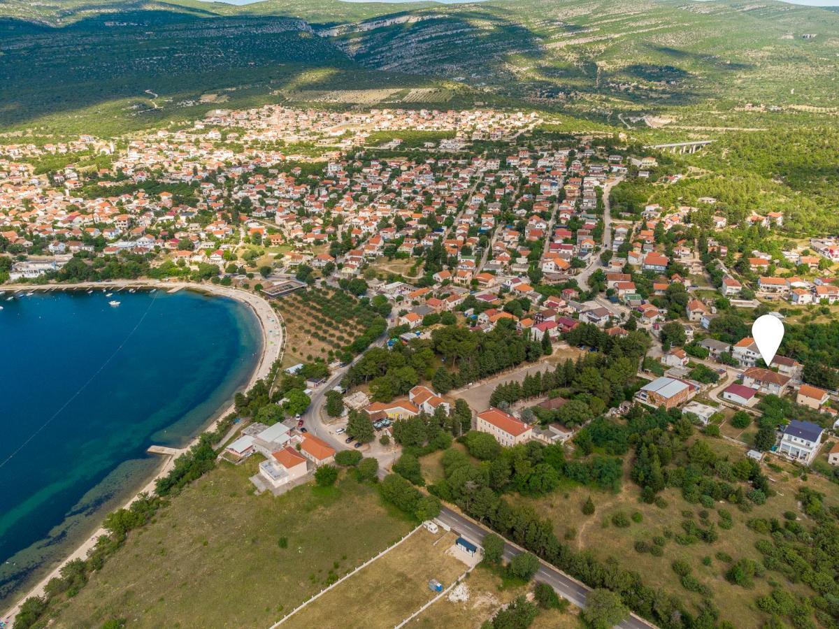 Apartmani Mila Горни Карин Екстериор снимка